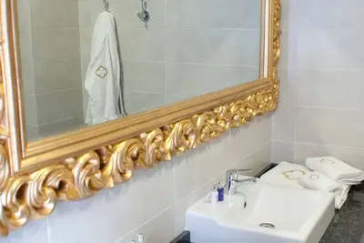 El Escondite de María