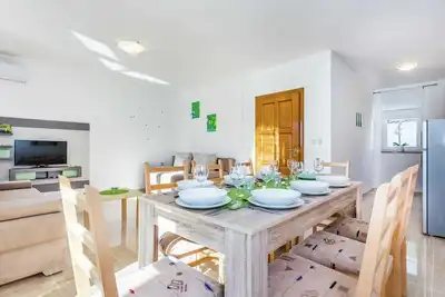 Image de Maison de vacances contemporaine à Dramalj