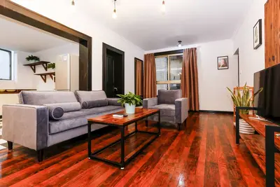 Image de GoNative Downtown Apartment Tianzifang