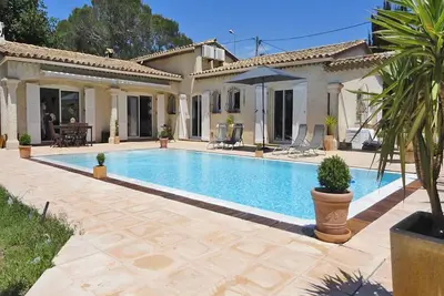 Image de Villa individuelle avec piscine privée