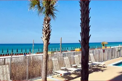 Image de Nov, Dec et Jan dates ouvertes - Piscine Chauffee - Droit Sur La Plage - Family Friendly