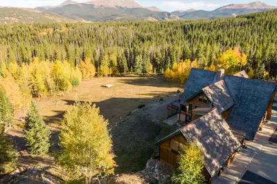 Image de Meilleur lodge familial à Breck. Mariages, retraites, options de chefs privés