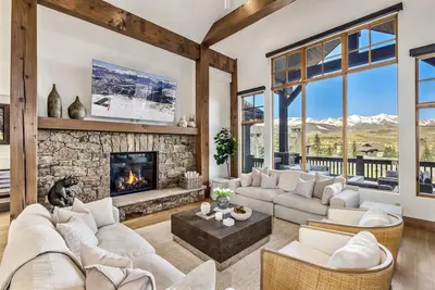 Image de Vivre comme un roi dans cette haute Fin Masterpiece Moderne De La Maison. Must See.