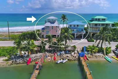 Image de Plages jumelles: 2 maisons sur l'océan / sur la rivière + quais privés, bains à remous et plus encore!