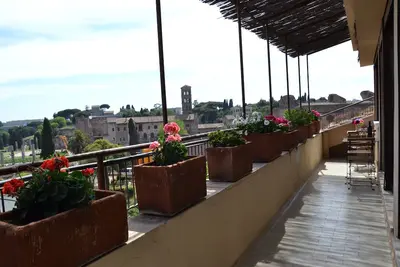 Image de Penthouse Avec Vue PRÈS Du Colosseum
