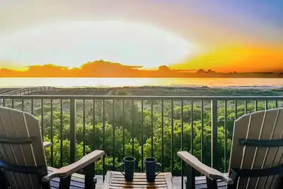 Image de Maison de ville en bord de mer / Vues spectaculaires sur l'océan direct / Idéal pour les couples / 8 personnes