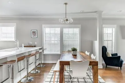 Image de Luxe Urban Cowboy Apt | Houston de Houston | 5 ★ hôtes
