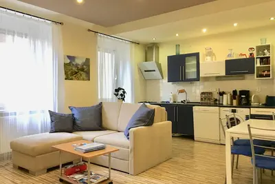Image de Grand coffre fort Apt Blue au coeur de la vieille ville de Bratislava - Wifi + Ac! Reserve maintenant!
