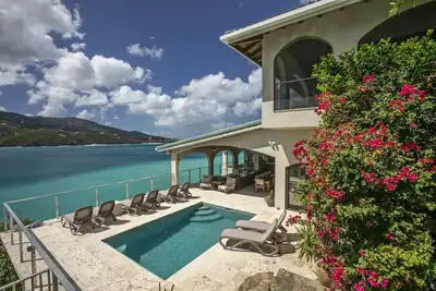 Image de Belle maison de luxe, piscine, plage, gated, intimité totale