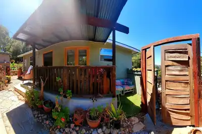 Image de Serti Entre Mer Et Montagne À 2 Pas Du Monde