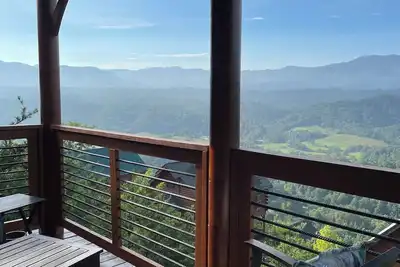 Image de Luxe 1 Br avec vue sur les Smoky Mountains que vous recherchez!