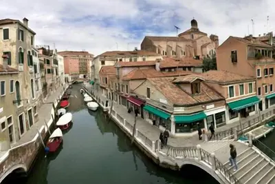 Image de Belle Gaffaro Appartement à Dorsoduro avec Vue sur le Canal