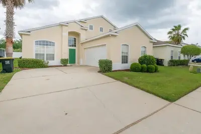 Image de Villa de luxe de 5 chambres près de Disney avec piscine privée / spa, WiFi et Sonos