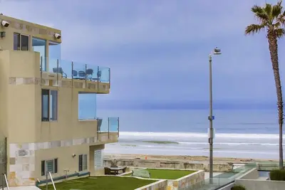 Image de Juste réduit de 25%, Juste rénové! Le meilleur emplacement! 1 maison de l'océan. Charmant