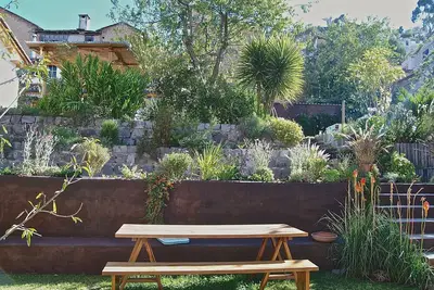 Image de Suite Colibri avec de beaux jardins dans le quartier historique de Quito