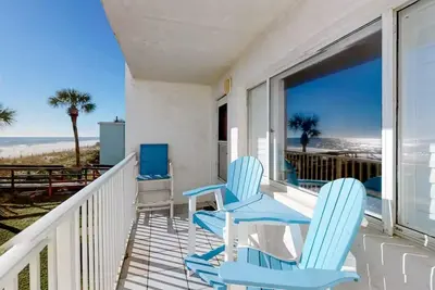 Image de Vue imprenable sur la plage! Aussi bon que possible!