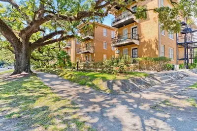 Condo de charme dans le quartier historique des jardins mobiles, venez explorer