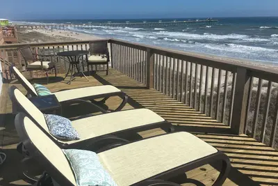 Image de Panoramic Oceanfront Living -Pas à l'océan! ! Marcher en ville! !