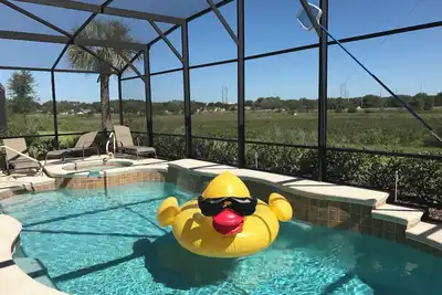 Image de Villa de luxe pour les familles près de Disney avec piscine privée et spa et grill