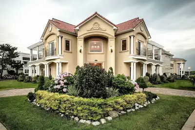 Image de Maison de maître méditerranéenne de luxe - Vues sur l'océan, 3ème maison de la plage, piscine