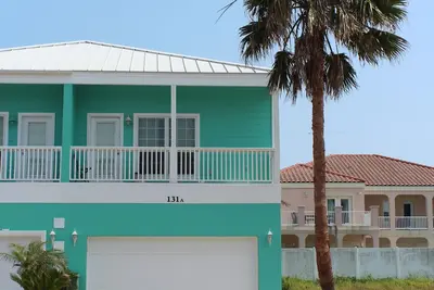 Image de Belle Maison De Ville 3br À Deux Pas De La Plage Avec Jacuzzi - RÉSERVEZ Maintenant! ! !