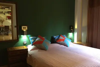 Image de Près des meilleurs musées, mignon et calme. Wifi et appels gratuite + cadeau de bienvenue