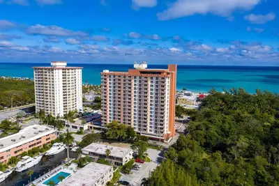 Image de Plage centrale de Fort Lauderdale. Excellent emplacement. Condo 2 chambres. 8 personnes.