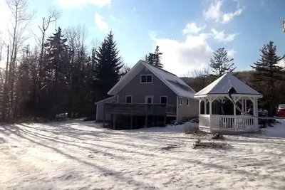 Image de Ski House 1mile à ski Mt. Neige extérieur bain à remous Motoneige Snoeshoe de propriété