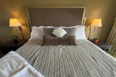 Image de Condo de luxe 1 chambre avec vue sur l'océan avec toutes les commodités de la maison