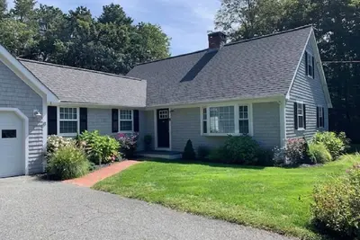 Image de Superbe et spacieux 3br / 3ba à Cotuit, pour 12 personnes, à 2 km de la plage