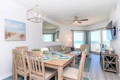 Image de Sunset Vistas Condo - 2bed / 2bath - Unité frontale de plage - WiFi gratuit, piscine chauffée