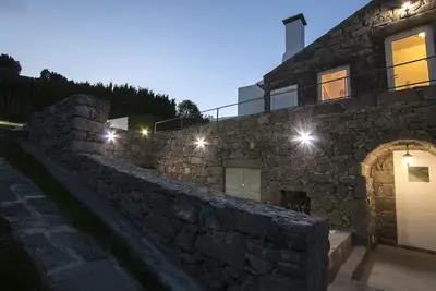 Image de La maison 'Casa do Simão' est une maison centenaire accueillante à louer