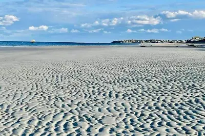 Image de Belle Priscilla Beach House W / plage privée! ! Coastal Oasis en quelques minutes! !