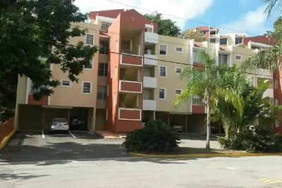 Image de Beau condo w / piscine dans une communauté fermée à proximité des plages, des commerces et des attractions