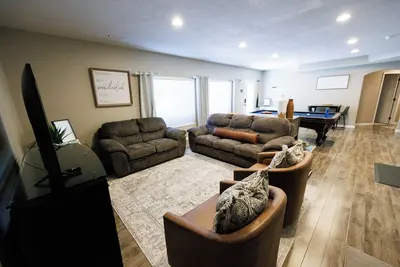 Image de Suite Privée de 3 Chambres à North Utah County