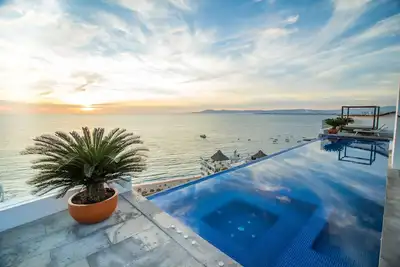 Image de NEW100Ft Los Muertos / 1br + 2Bth / Amapas 353 / Niveau supérieur