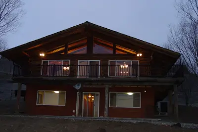 Image de Bed, Barn, Breakfast Log Home 50 acres Rural Idaho