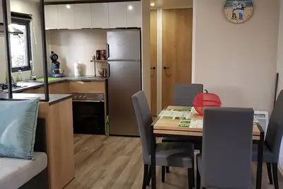 Image de mobilhome 6/8 pers de 45m2 spacieux et tout confort