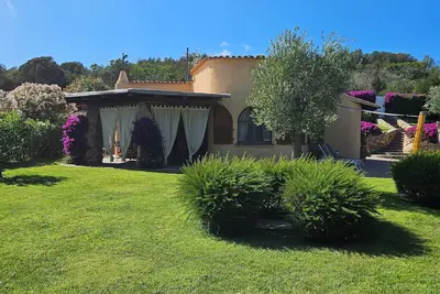 Image de La Gallura: les espaces, les couleurs, les saveurs, les parfums. . . la qualité de l'environnement, la qualité de vie. . .