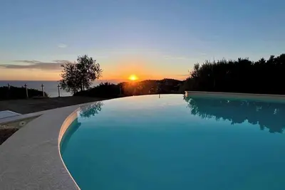 Image de Iv Piscine Panoramique PRIVÉE🏝Last Av: 4 / 25-29 / 6-6 / 7 mai 22 / 30🌺