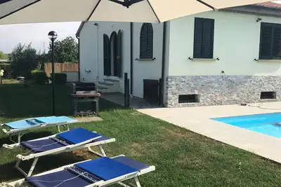Image de maison / villa - 5 pièces - 6/8 personnes