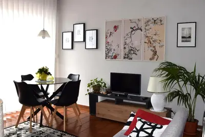 Chez Loretta. Un joli, tranquille, moderne et lumineux appartement tout pour vous