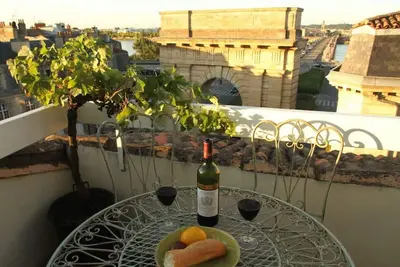 Image de Bordeaux Terrasse - Vue spectaculaire, climatisation, Wifi rapide