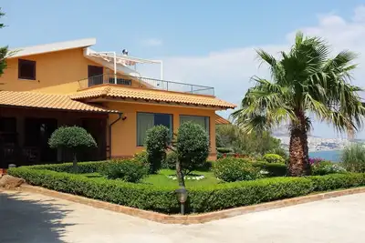 Image de Villavenezia apartment in villa with garden on the sea of Capo S. Marco Sciacca