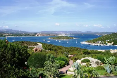 Image de Maison avec terrasse panoramique, Village sur la plage avec piscine - Porto Pollo
