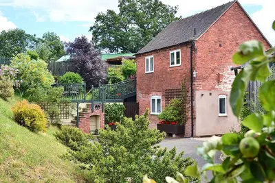 Image de La base idéale pour la tournée. Un cadre rural isolé au bord de Shrewsbury!