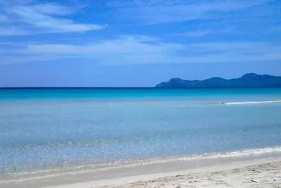 Appartement à 50m à pied de la plage, avec wifi et Aacc central mais calme