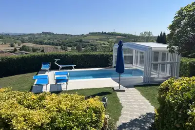 Image de La Casa Blu, Villa avec piscine privée à Monferrato Langhe, patrimoine de l'Unesco