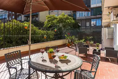 Image de Charme, Cuisine équipée Apt Situé tout près du Paseo de Gracia. Grande terrasse!