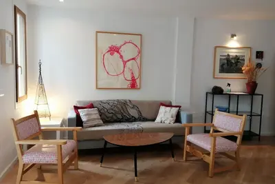 Image de Bel appartement, avec vue sur les toits du village de montagne.